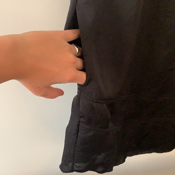 Silky party dress - Picture 3 of 9